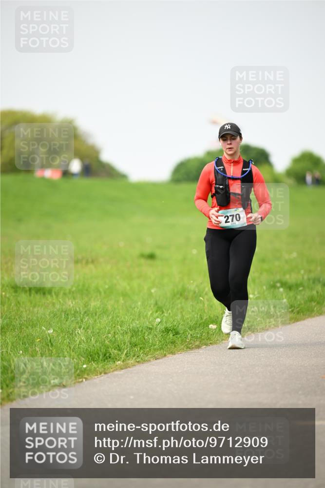 10.05.2026 - 8. Wedeler Halbmarathon Dr. Thomas Lammeyer http://msf.ph/oto/9712909 10.05.2026 12:10:55 Laufen 270 meine-sportfotos.de