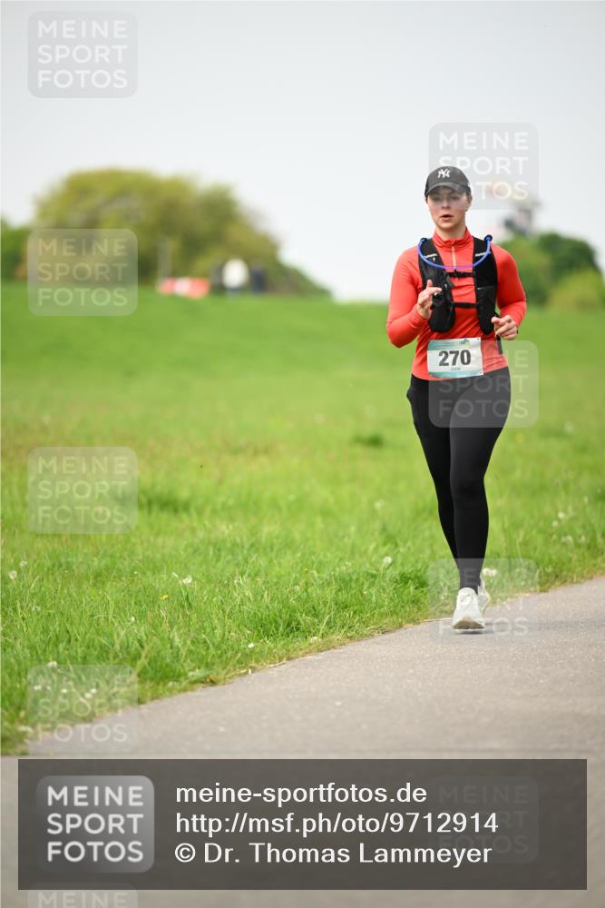 10.05.2026 - 8. Wedeler Halbmarathon Dr. Thomas Lammeyer http://msf.ph/oto/9712914 10.05.2026 12:10:56 Laufen 270 meine-sportfotos.de