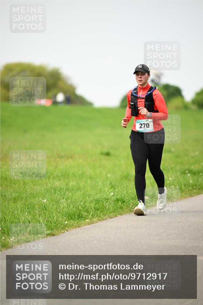 10.05.2026 - 8. Wedeler Halbmarathon Dr. Thomas Lammeyer http://msf.ph/oto/9712917 10.05.2026 12:10:55 Laufen 270 meine-sportfotos.de