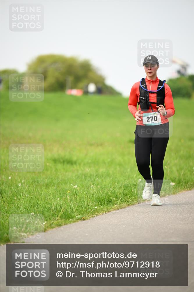 10.05.2026 - 8. Wedeler Halbmarathon Dr. Thomas Lammeyer http://msf.ph/oto/9712918 10.05.2026 12:10:56 Laufen 270 meine-sportfotos.de
