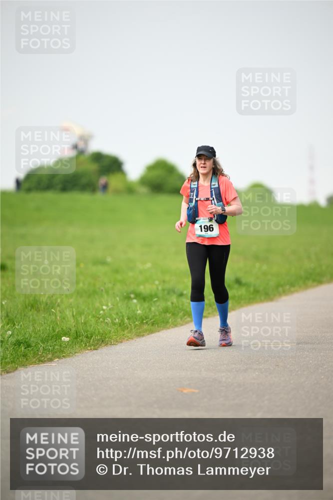 10.05.2026 - 8. Wedeler Halbmarathon Dr. Thomas Lammeyer http://msf.ph/oto/9712938 10.05.2026 12:11:22 Laufen 196 meine-sportfotos.de