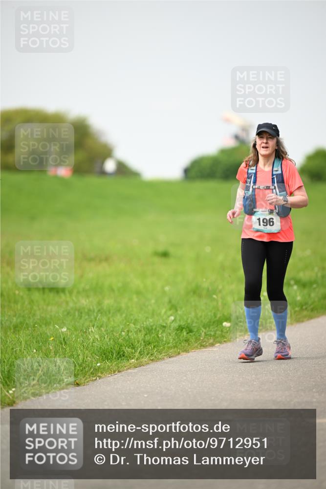 10.05.2026 - 8. Wedeler Halbmarathon Dr. Thomas Lammeyer http://msf.ph/oto/9712951 10.05.2026 12:11:23 Laufen 196 meine-sportfotos.de