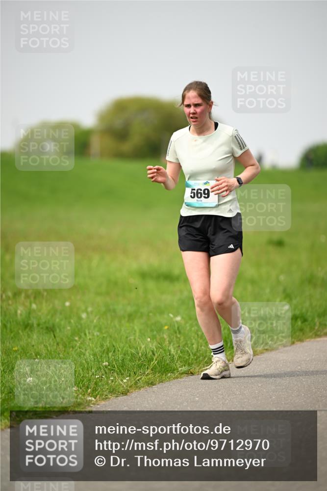 10.05.2026 - 8. Wedeler Halbmarathon Dr. Thomas Lammeyer http://msf.ph/oto/9712970 10.05.2026 12:11:37 Laufen 569 meine-sportfotos.de