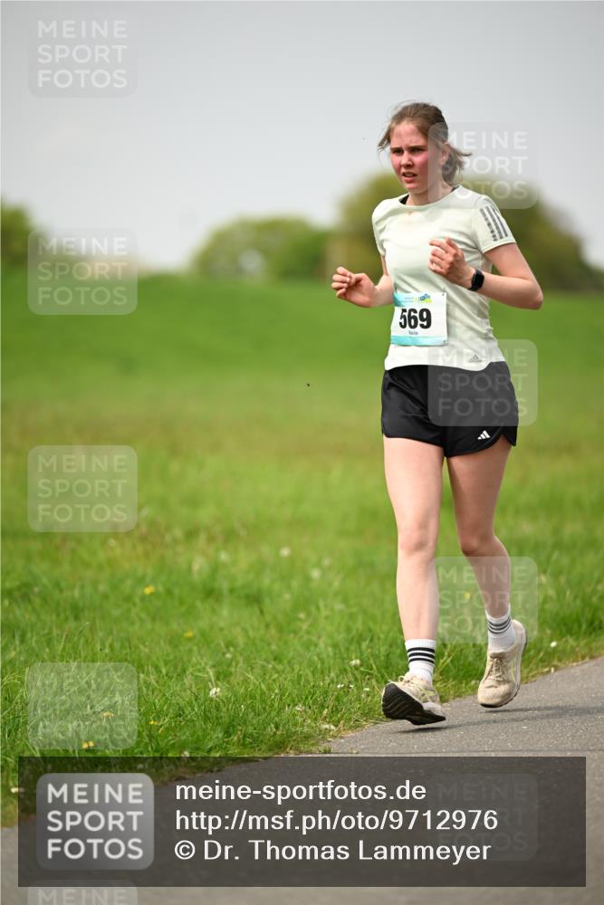 10.05.2026 - 8. Wedeler Halbmarathon Dr. Thomas Lammeyer http://msf.ph/oto/9712976 10.05.2026 12:11:38 Laufen 569 meine-sportfotos.de
