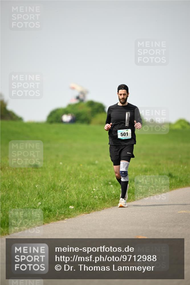 10.05.2026 - 8. Wedeler Halbmarathon Dr. Thomas Lammeyer http://msf.ph/oto/9712988 10.05.2026 12:11:58 Laufen 501 meine-sportfotos.de