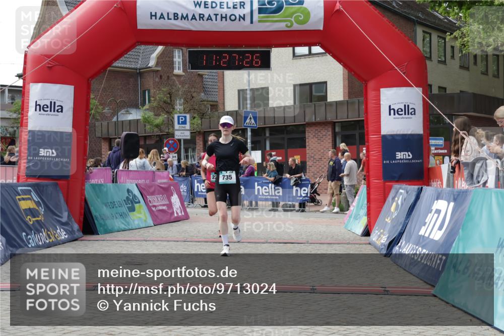 10.05.2026 - 8. Wedeler Halbmarathon Yannick Fuchs http://msf.ph/oto/9713024 10.05.2026 11:27:24 Ziel 230, 735, 2139, 2151, 2224 meine-sportfotos.de