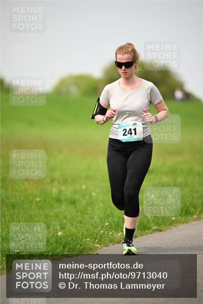 10.05.2026 - 8. Wedeler Halbmarathon Dr. Thomas Lammeyer http://msf.ph/oto/9713040 10.05.2026 12:12:36 Laufen 241 meine-sportfotos.de