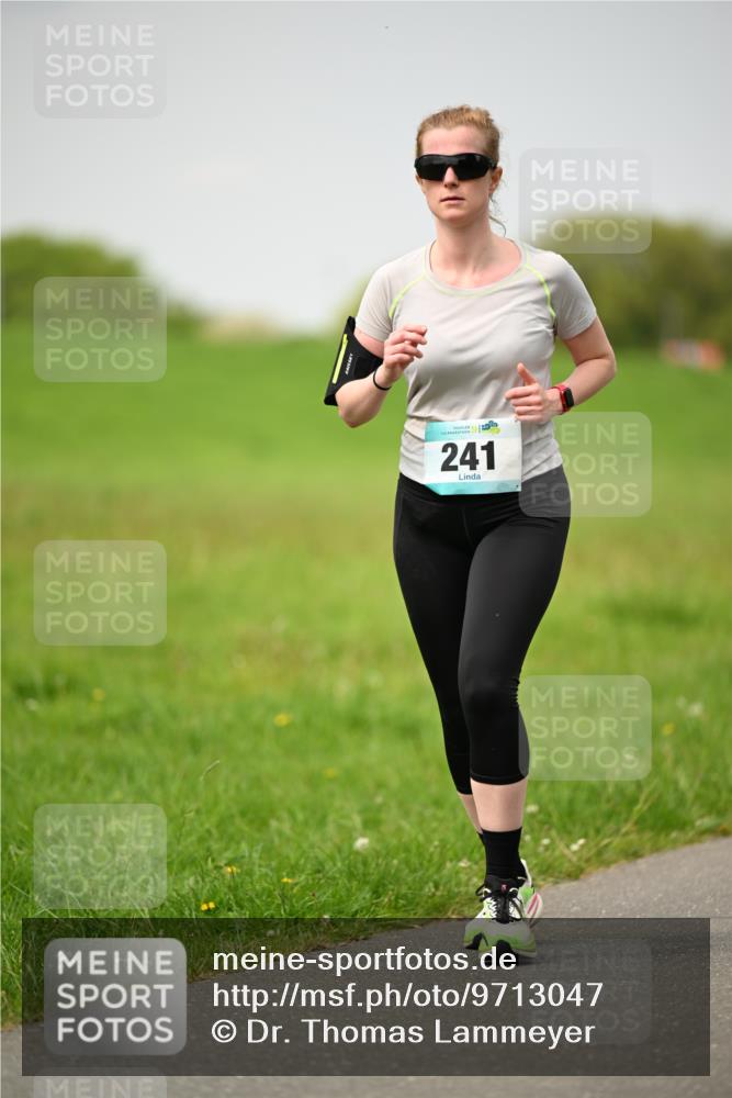 10.05.2026 - 8. Wedeler Halbmarathon Dr. Thomas Lammeyer http://msf.ph/oto/9713047 10.05.2026 12:12:36 Laufen 241 meine-sportfotos.de