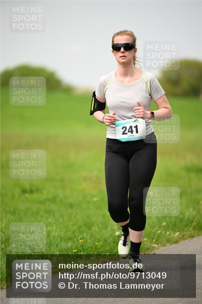 10.05.2026 - 8. Wedeler Halbmarathon Dr. Thomas Lammeyer http://msf.ph/oto/9713049 10.05.2026 12:12:37 Laufen 1956, 241 meine-sportfotos.de