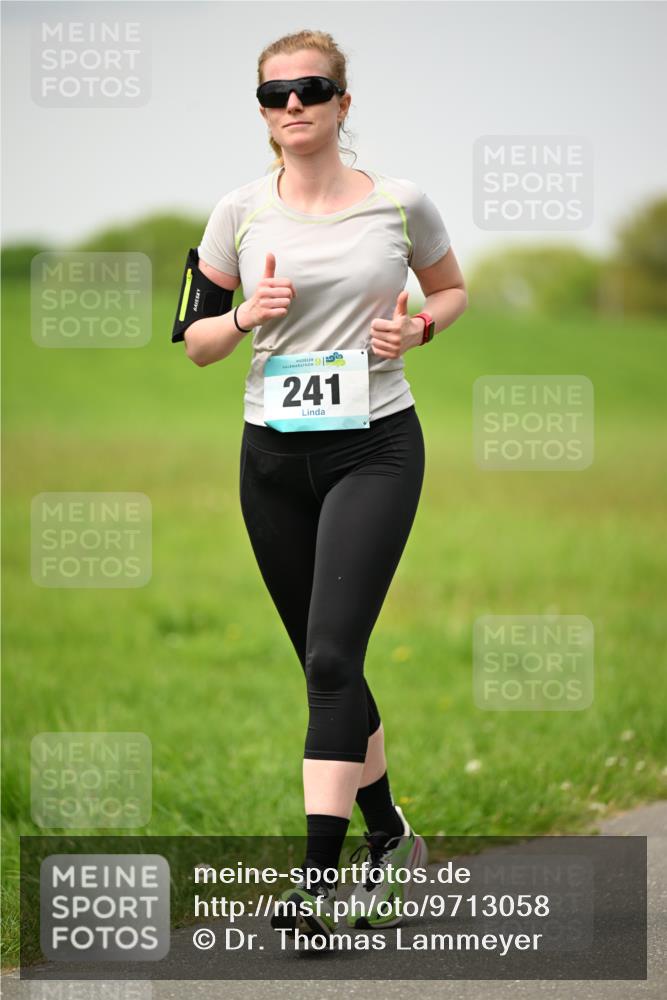 10.05.2026 - 8. Wedeler Halbmarathon Dr. Thomas Lammeyer http://msf.ph/oto/9713058 10.05.2026 12:12:37 Laufen 156, 241 meine-sportfotos.de