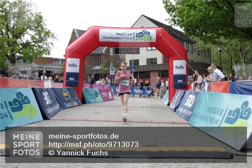10.05.2026 - 8. Wedeler Halbmarathon Yannick Fuchs http://msf.ph/oto/9713073 10.05.2026 11:27:29 Ziel 735, 2151, 2224 meine-sportfotos.de