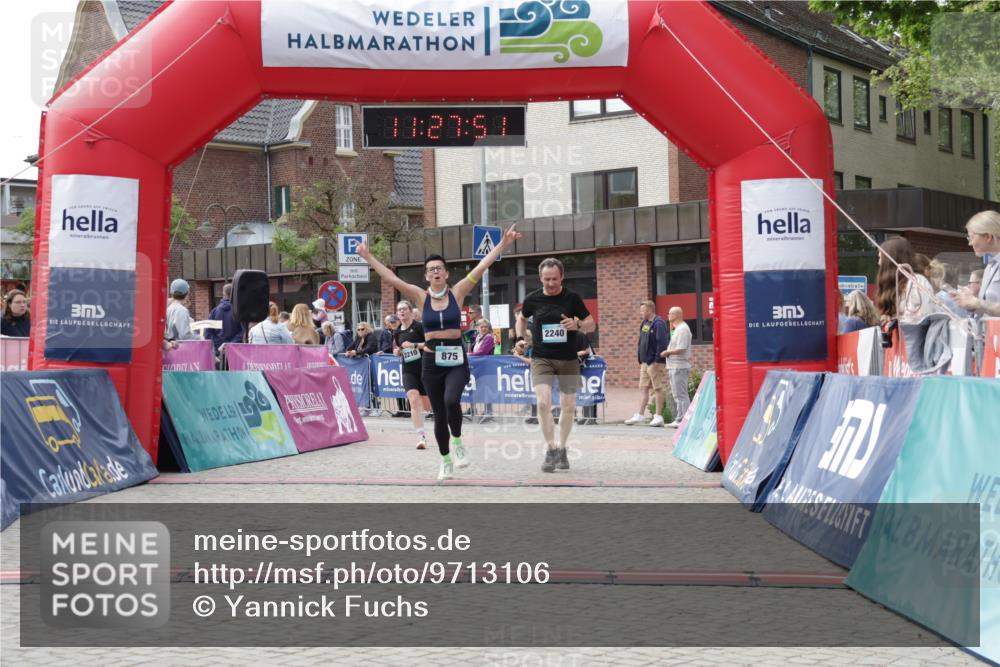 10.05.2026 - 8. Wedeler Halbmarathon Yannick Fuchs http://msf.ph/oto/9713106 10.05.2026 11:27:49 Ziel 875, 2106, 2210, 2240 meine-sportfotos.de