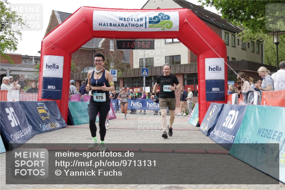 10.05.2026 - 8. Wedeler Halbmarathon Yannick Fuchs http://msf.ph/oto/9713131 10.05.2026 11:27:51 Ziel 875, 1006, 2106, 2210, 2240 meine-sportfotos.de