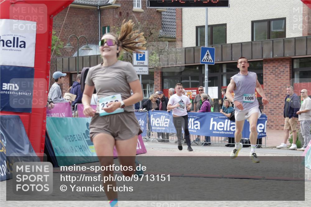10.05.2026 - 8. Wedeler Halbmarathon Yannick Fuchs http://msf.ph/oto/9713151 10.05.2026 11:27:54 Ziel 875, 882, 1006, 2106, 2210, 2228, 2240 meine-sportfotos.de