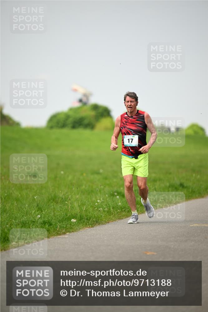 10.05.2026 - 8. Wedeler Halbmarathon Dr. Thomas Lammeyer http://msf.ph/oto/9713188 10.05.2026 12:13:23 Laufen  meine-sportfotos.de