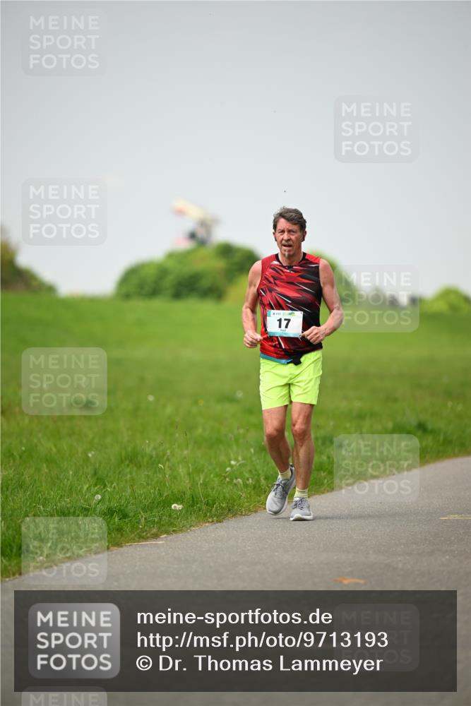 10.05.2026 - 8. Wedeler Halbmarathon Dr. Thomas Lammeyer http://msf.ph/oto/9713193 10.05.2026 12:13:23 Laufen  meine-sportfotos.de