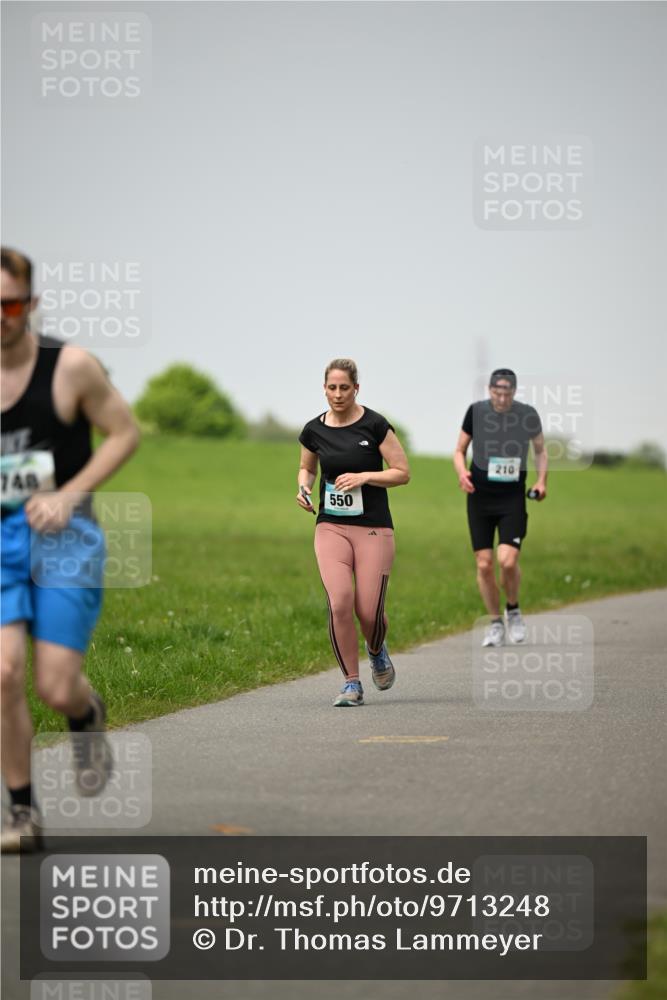 10.05.2026 - 8. Wedeler Halbmarathon Dr. Thomas Lammeyer http://msf.ph/oto/9713248 10.05.2026 12:13:31 Laufen 748, 550, 210 meine-sportfotos.de