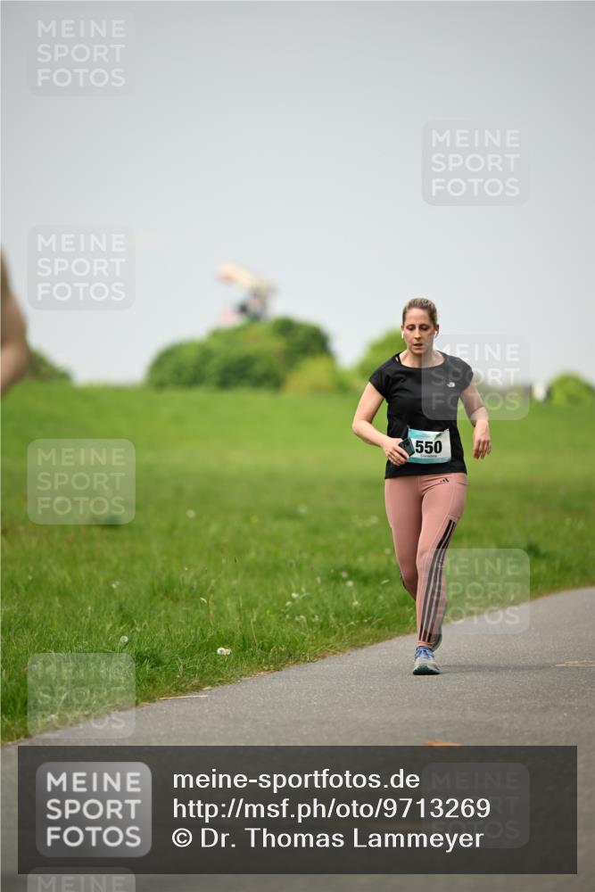10.05.2026 - 8. Wedeler Halbmarathon Dr. Thomas Lammeyer http://msf.ph/oto/9713269 10.05.2026 12:13:32 Laufen 550 meine-sportfotos.de