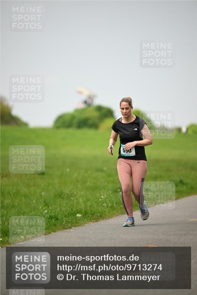10.05.2026 - 8. Wedeler Halbmarathon Dr. Thomas Lammeyer http://msf.ph/oto/9713274 10.05.2026 12:13:33 Laufen 550 meine-sportfotos.de