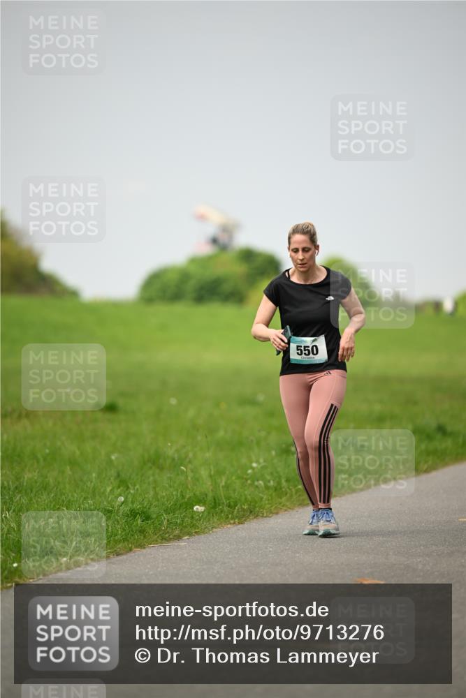 10.05.2026 - 8. Wedeler Halbmarathon Dr. Thomas Lammeyer http://msf.ph/oto/9713276 10.05.2026 12:13:33 Laufen 550 meine-sportfotos.de