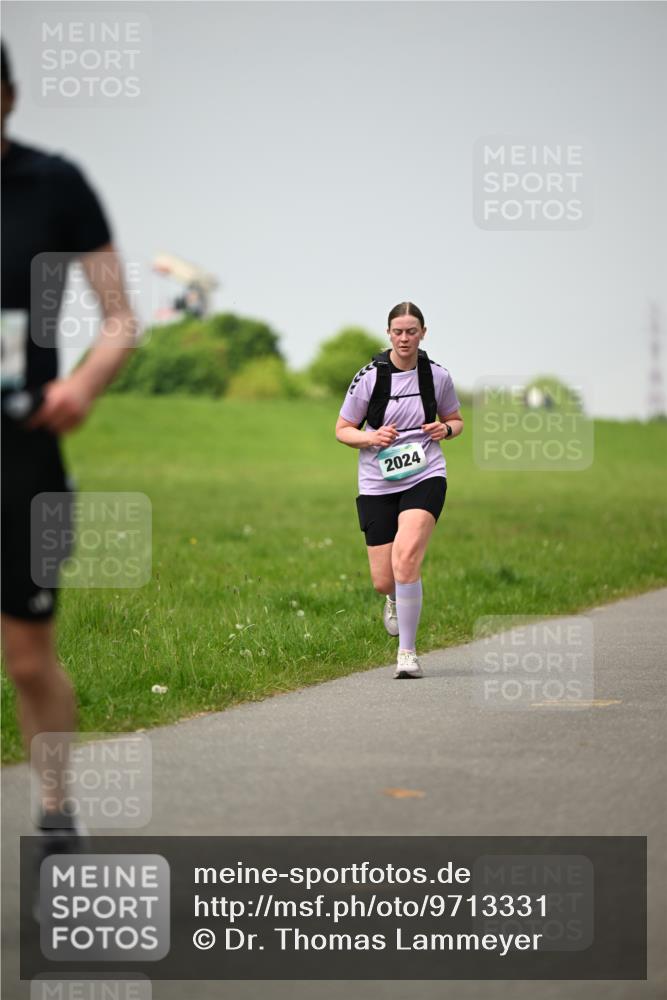 10.05.2026 - 8. Wedeler Halbmarathon Dr. Thomas Lammeyer http://msf.ph/oto/9713331 10.05.2026 12:13:41 Laufen 2024 meine-sportfotos.de