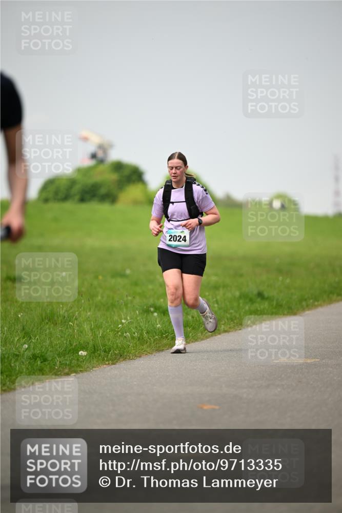 10.05.2026 - 8. Wedeler Halbmarathon Dr. Thomas Lammeyer http://msf.ph/oto/9713335 10.05.2026 12:13:42 Laufen 2024 meine-sportfotos.de