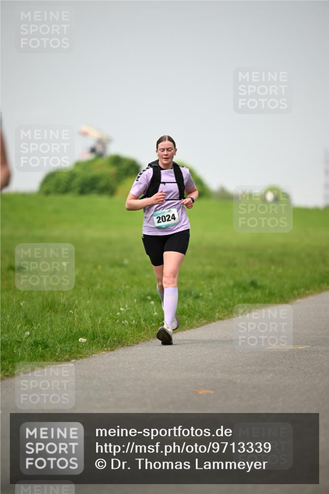 10.05.2026 - 8. Wedeler Halbmarathon Dr. Thomas Lammeyer http://msf.ph/oto/9713339 10.05.2026 12:13:42 Laufen 2024 meine-sportfotos.de