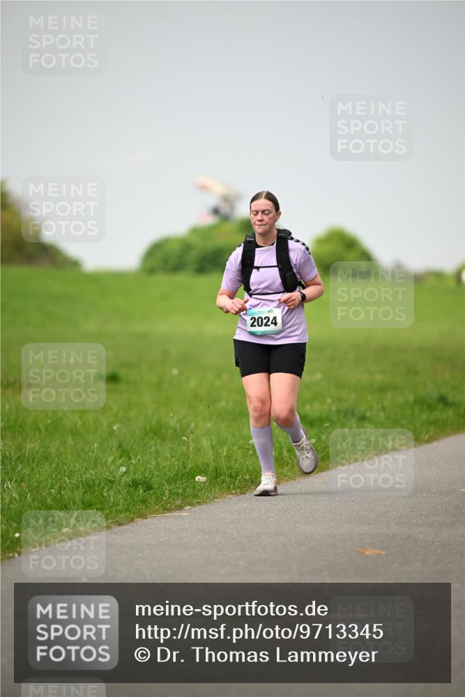 10.05.2026 - 8. Wedeler Halbmarathon Dr. Thomas Lammeyer http://msf.ph/oto/9713345 10.05.2026 12:13:42 Laufen 2024 meine-sportfotos.de