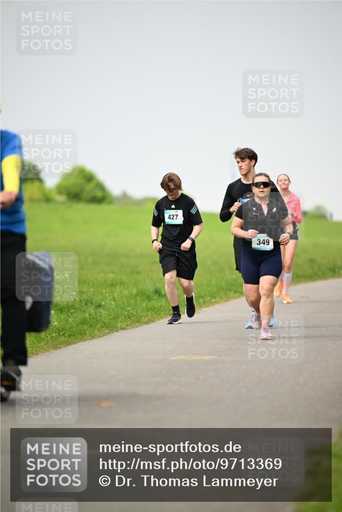 10.05.2026 - 8. Wedeler Halbmarathon Dr. Thomas Lammeyer http://msf.ph/oto/9713369 10.05.2026 12:13:59 Laufen 427, 349 meine-sportfotos.de