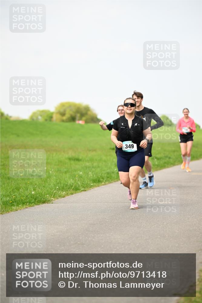 10.05.2026 - 8. Wedeler Halbmarathon Dr. Thomas Lammeyer http://msf.ph/oto/9713418 10.05.2026 12:14:04 Laufen 349 meine-sportfotos.de