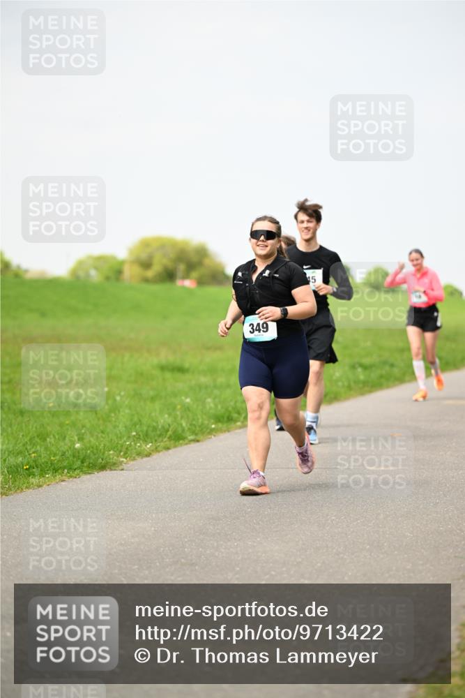 10.05.2026 - 8. Wedeler Halbmarathon Dr. Thomas Lammeyer http://msf.ph/oto/9713422 10.05.2026 12:14:05 Laufen 349 meine-sportfotos.de