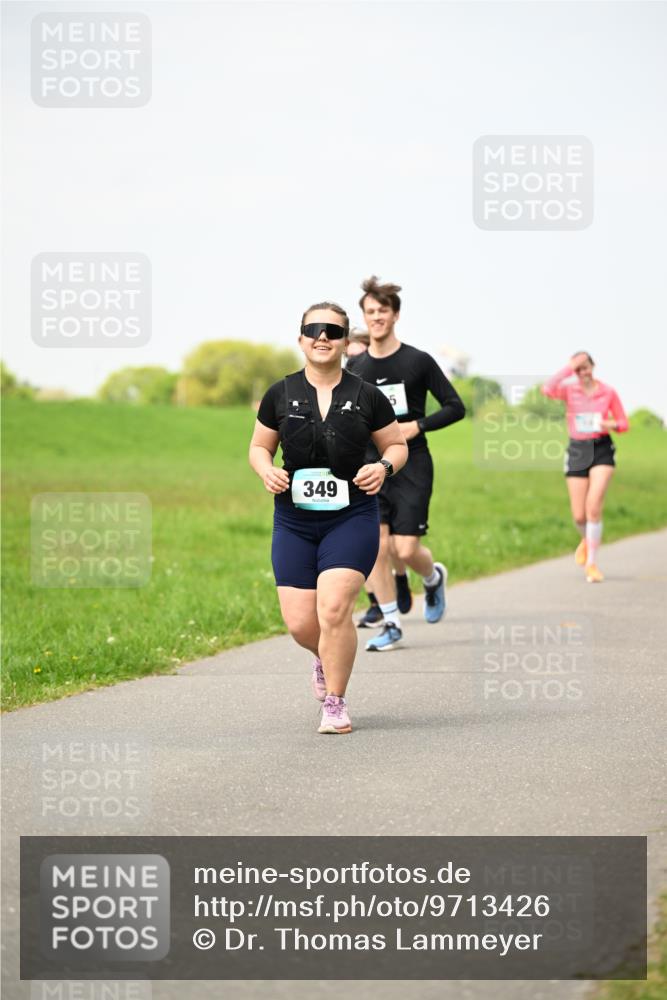 10.05.2026 - 8. Wedeler Halbmarathon Dr. Thomas Lammeyer http://msf.ph/oto/9713426 10.05.2026 12:14:05 Laufen 349 meine-sportfotos.de