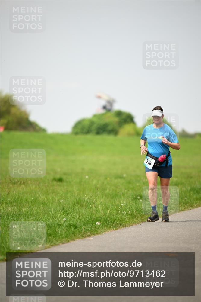 10.05.2026 - 8. Wedeler Halbmarathon Dr. Thomas Lammeyer http://msf.ph/oto/9713462 10.05.2026 12:14:21 Laufen 716 meine-sportfotos.de