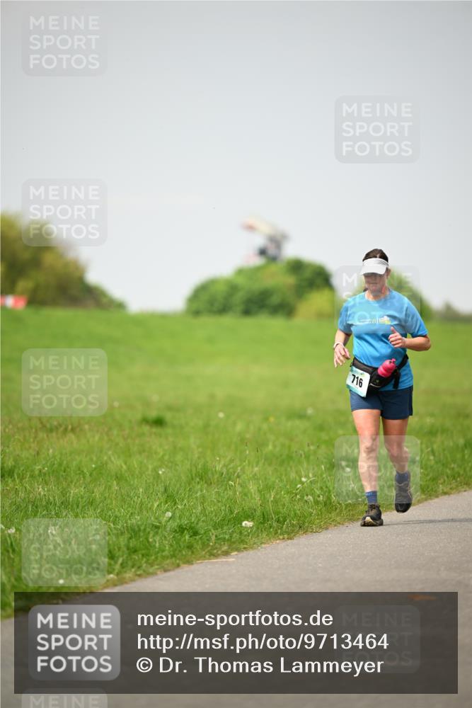 10.05.2026 - 8. Wedeler Halbmarathon Dr. Thomas Lammeyer http://msf.ph/oto/9713464 10.05.2026 12:14:21 Laufen 716 meine-sportfotos.de