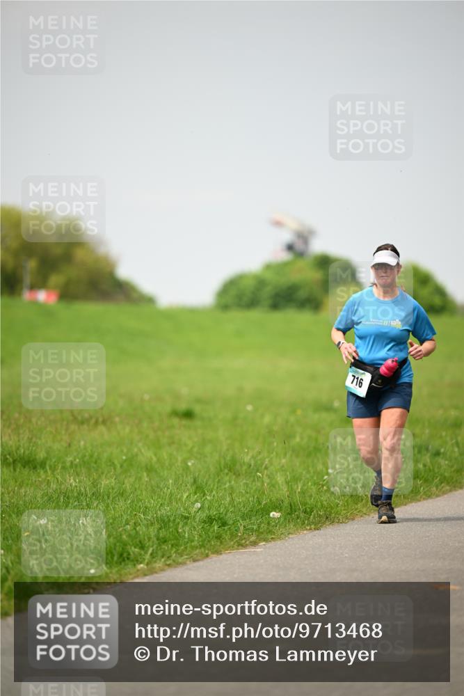 10.05.2026 - 8. Wedeler Halbmarathon Dr. Thomas Lammeyer http://msf.ph/oto/9713468 10.05.2026 12:14:22 Laufen 716 meine-sportfotos.de