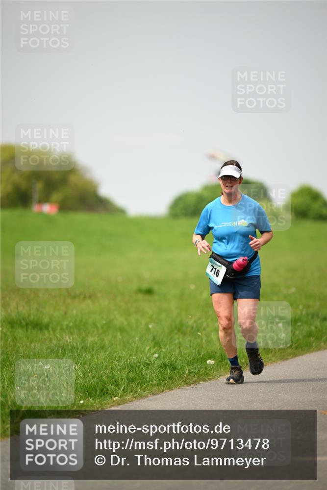 10.05.2026 - 8. Wedeler Halbmarathon Dr. Thomas Lammeyer http://msf.ph/oto/9713478 10.05.2026 12:14:23 Laufen 716 meine-sportfotos.de