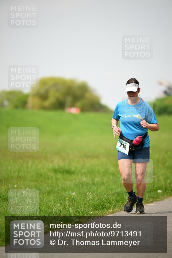 10.05.2026 - 8. Wedeler Halbmarathon Dr. Thomas Lammeyer http://msf.ph/oto/9713491 10.05.2026 12:14:24 Laufen 716 meine-sportfotos.de