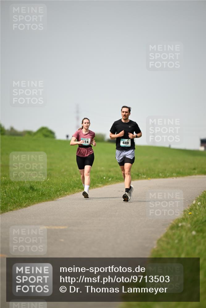 10.05.2026 - 8. Wedeler Halbmarathon Dr. Thomas Lammeyer http://msf.ph/oto/9713503 10.05.2026 12:14:32 Laufen 449 meine-sportfotos.de