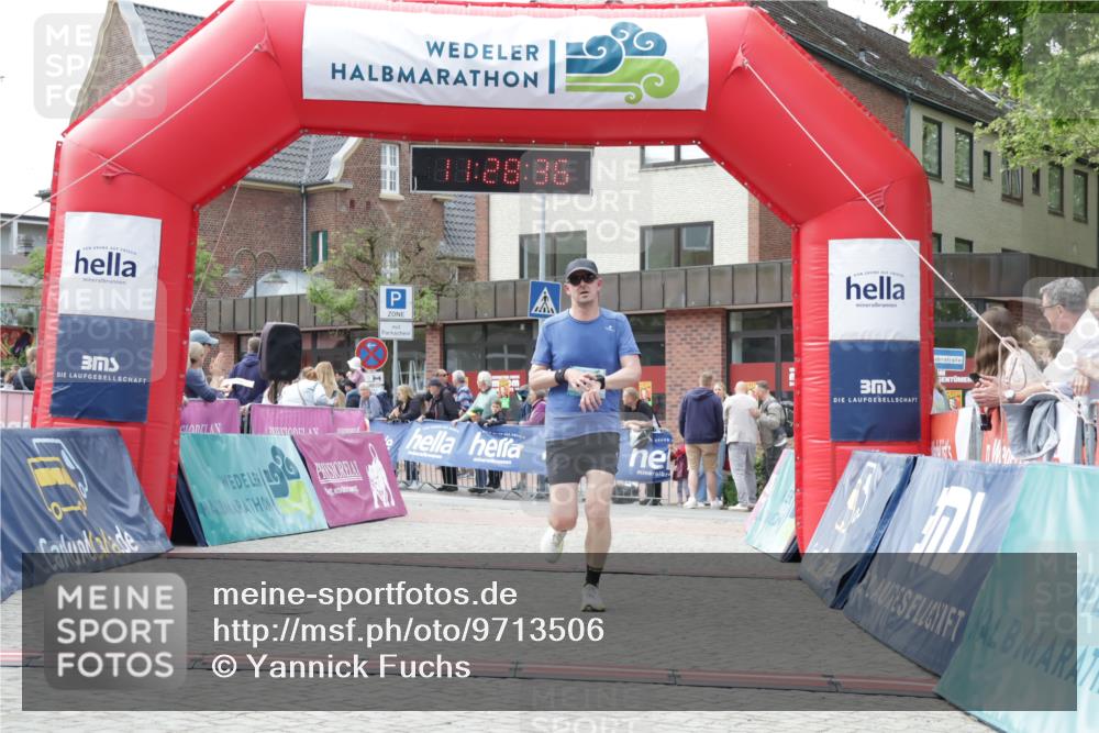 10.05.2026 - 8. Wedeler Halbmarathon Yannick Fuchs http://msf.ph/oto/9713506 10.05.2026 11:28:35 Ziel 857, 2138 meine-sportfotos.de