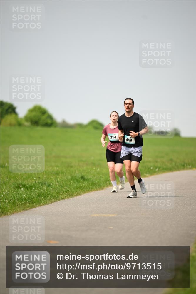 10.05.2026 - 8. Wedeler Halbmarathon Dr. Thomas Lammeyer http://msf.ph/oto/9713515 10.05.2026 12:14:33 Laufen 314, 449 meine-sportfotos.de