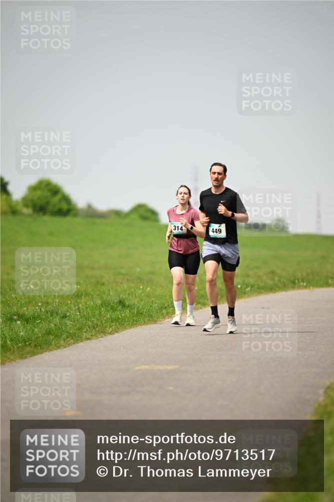 10.05.2026 - 8. Wedeler Halbmarathon Dr. Thomas Lammeyer http://msf.ph/oto/9713517 10.05.2026 12:14:33 Laufen 314, 449 meine-sportfotos.de