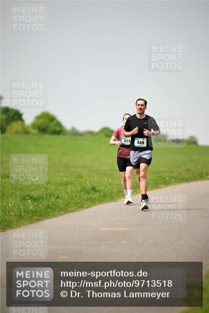 10.05.2026 - 8. Wedeler Halbmarathon Dr. Thomas Lammeyer http://msf.ph/oto/9713518 10.05.2026 12:14:33 Laufen 314, 449 meine-sportfotos.de