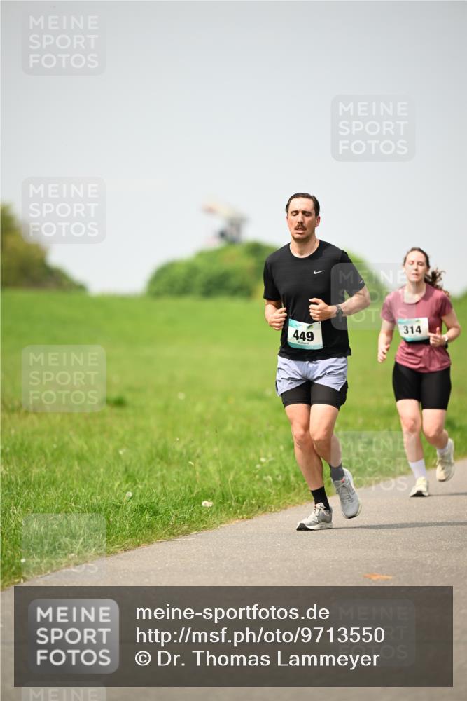 10.05.2026 - 8. Wedeler Halbmarathon Dr. Thomas Lammeyer http://msf.ph/oto/9713550 10.05.2026 12:14:36 Laufen 314, 449 meine-sportfotos.de
