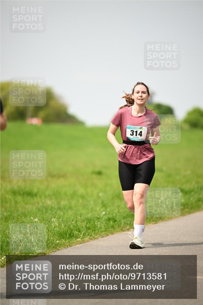 10.05.2026 - 8. Wedeler Halbmarathon Dr. Thomas Lammeyer http://msf.ph/oto/9713581 10.05.2026 12:14:40 Laufen 314 meine-sportfotos.de