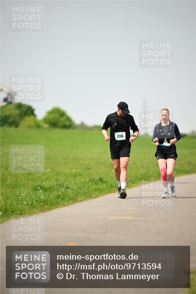 10.05.2026 - 8. Wedeler Halbmarathon Dr. Thomas Lammeyer http://msf.ph/oto/9713594 10.05.2026 12:15:32 Laufen 206 meine-sportfotos.de