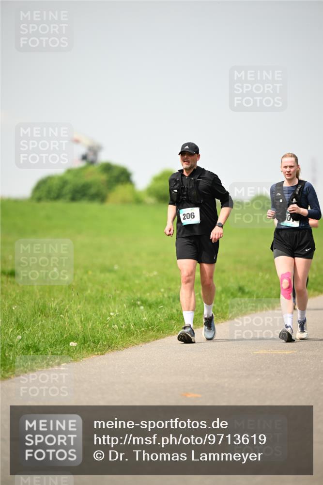 10.05.2026 - 8. Wedeler Halbmarathon Dr. Thomas Lammeyer http://msf.ph/oto/9713619 10.05.2026 12:15:34 Laufen 206 meine-sportfotos.de