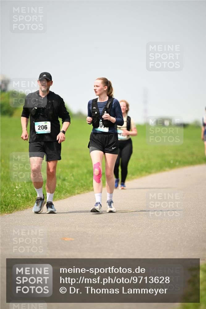 10.05.2026 - 8. Wedeler Halbmarathon Dr. Thomas Lammeyer http://msf.ph/oto/9713628 10.05.2026 12:15:36 Laufen 206 meine-sportfotos.de