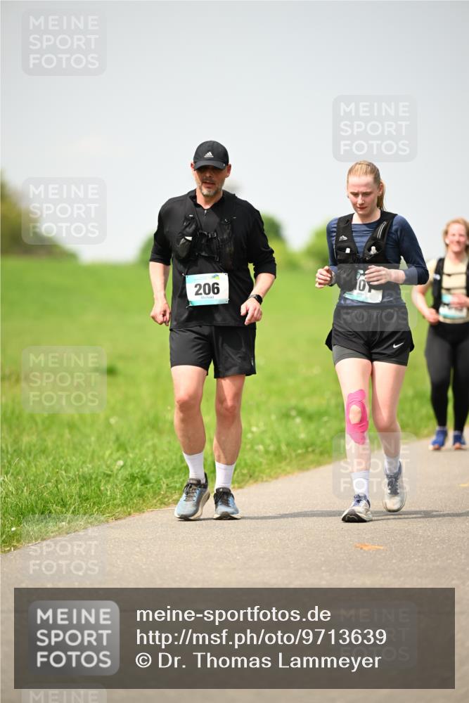 10.05.2026 - 8. Wedeler Halbmarathon Dr. Thomas Lammeyer http://msf.ph/oto/9713639 10.05.2026 12:15:37 Laufen 206 meine-sportfotos.de