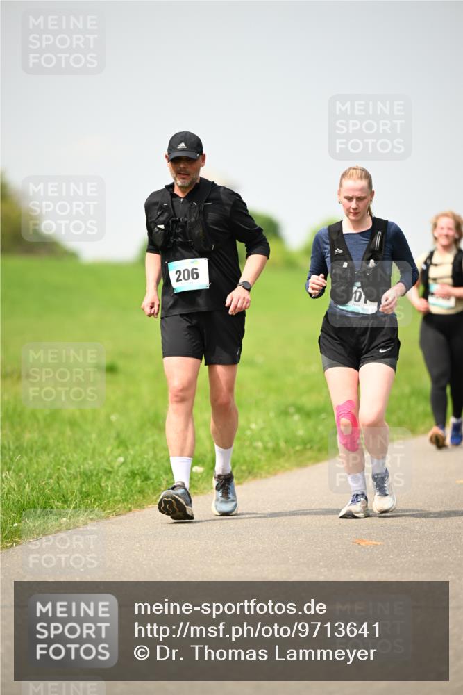 10.05.2026 - 8. Wedeler Halbmarathon Dr. Thomas Lammeyer http://msf.ph/oto/9713641 10.05.2026 12:15:37 Laufen 206 meine-sportfotos.de