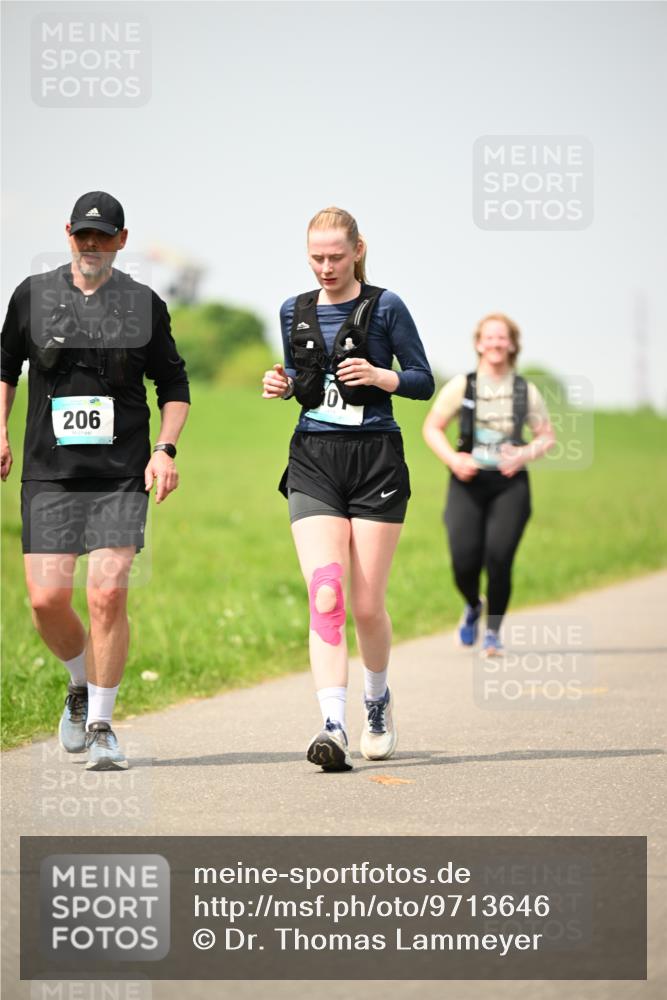 10.05.2026 - 8. Wedeler Halbmarathon Dr. Thomas Lammeyer http://msf.ph/oto/9713646 10.05.2026 12:15:38 Laufen 206 meine-sportfotos.de